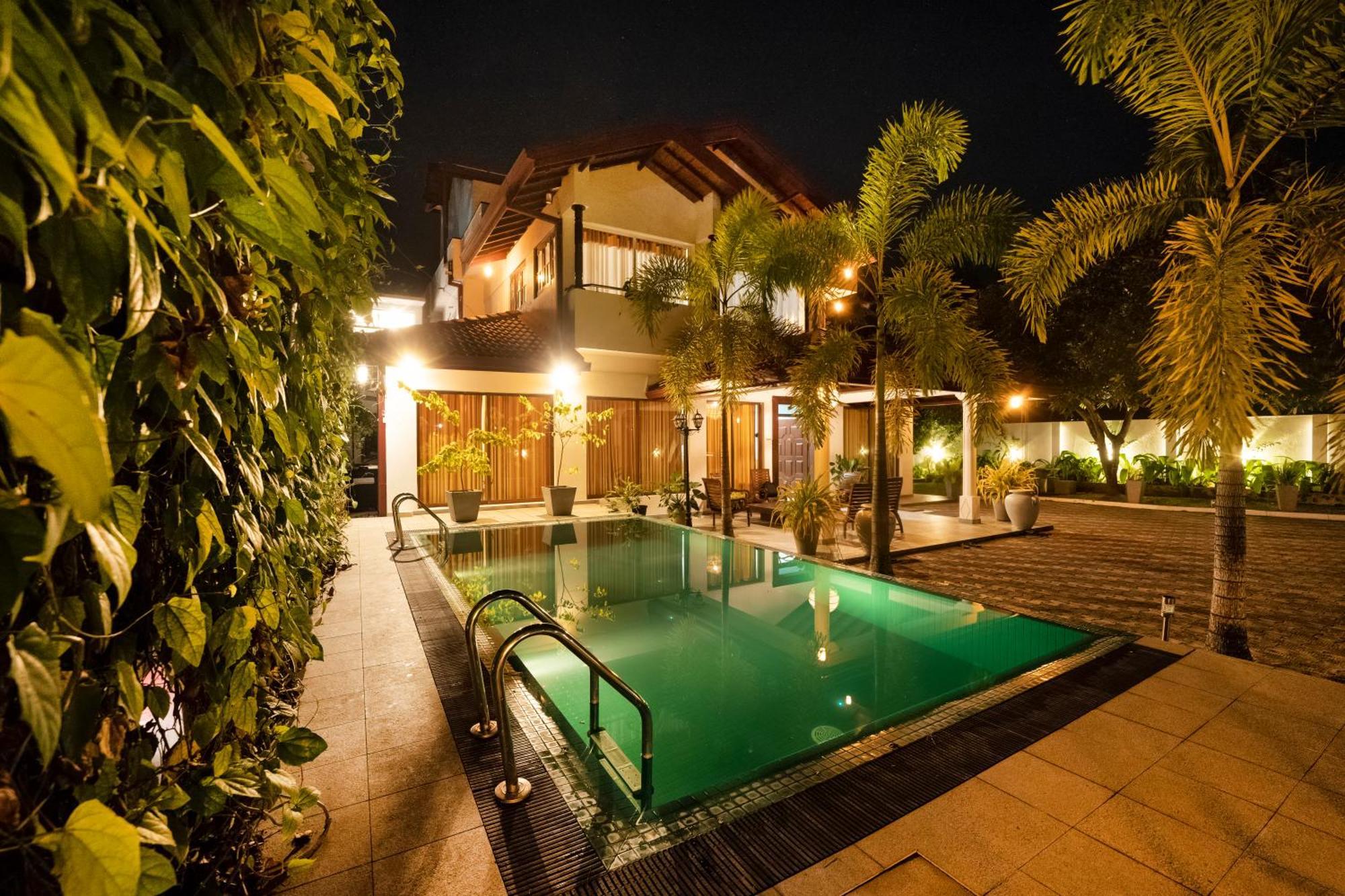 Thithi'S Palace Mirissa Exterior photo
